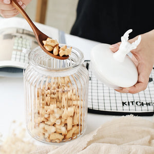 Crystal glass jar with cute deer-shaped stopper suitable for storing dry fruits and cereals