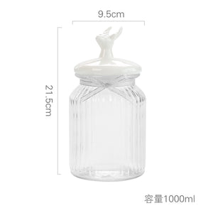 Crystal glass jar with cute deer-shaped stopper suitable for storing dry fruits and cereals